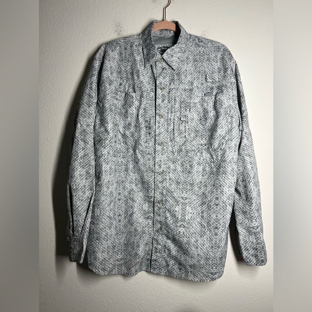 Reel Legends Shirt Mens Saltwater Gray White Button Up Long Sleeve Fishing Sz M
